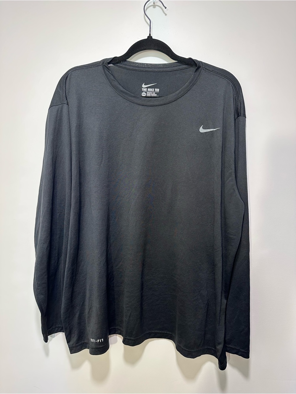 Men’s Nike Long Sleeve Dri-FIT Crew in Black with Gray Swoosh